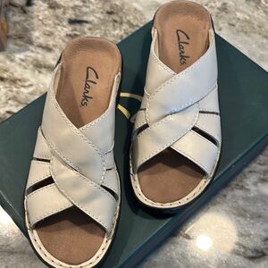 Clarks Women's Off White Leather Sandals
